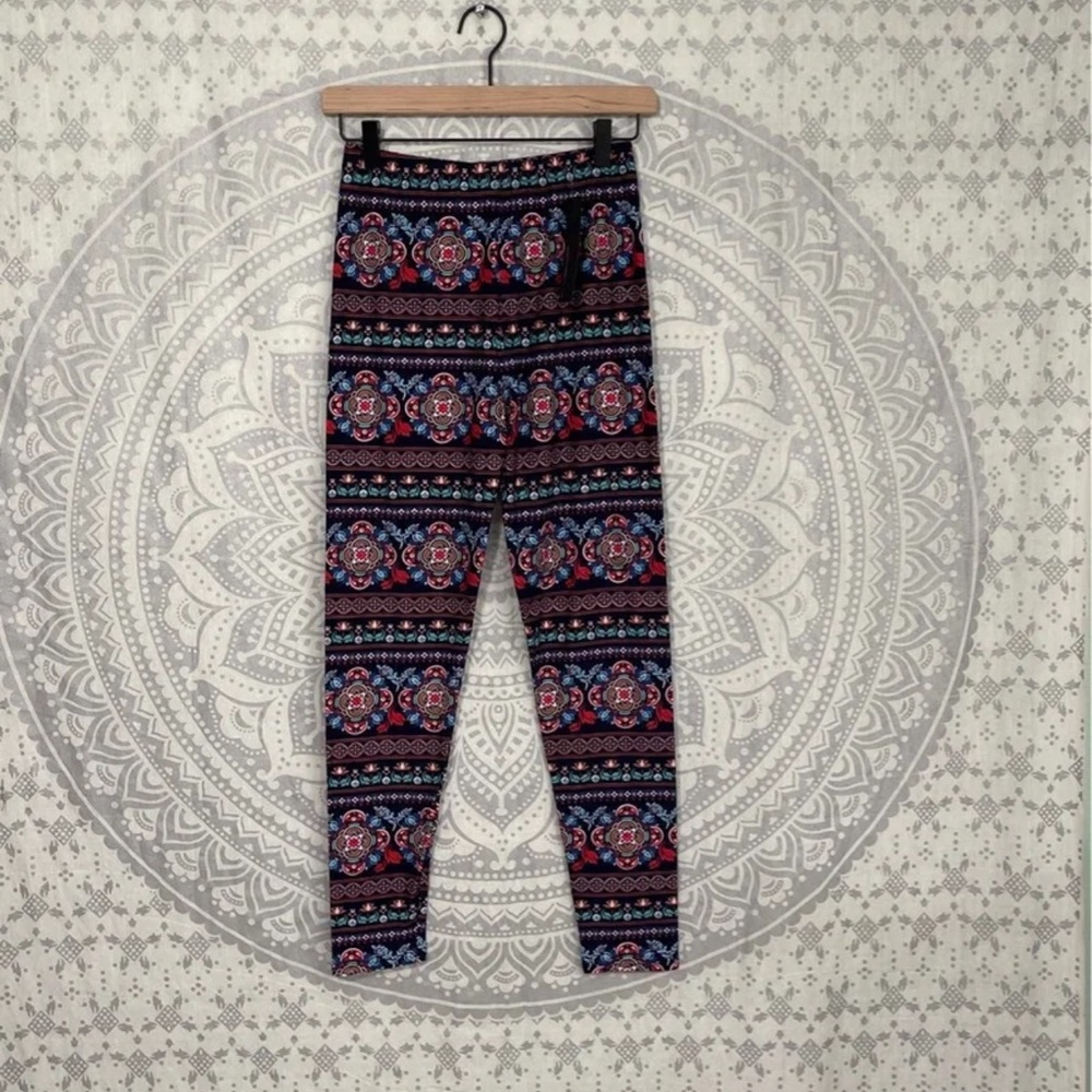 Nwt $14 Viv Collection Butter Soft Leggings Stretch Navy Blue Deco One Size M L